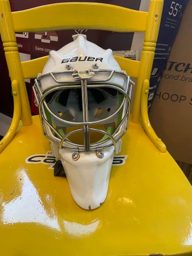 Senior Used Bauer Profile 960 Goalie Mask