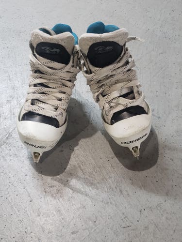 Junior Used Bauer Reactor 4000 Hockey Goalie Skates Regular Width Size 4.5