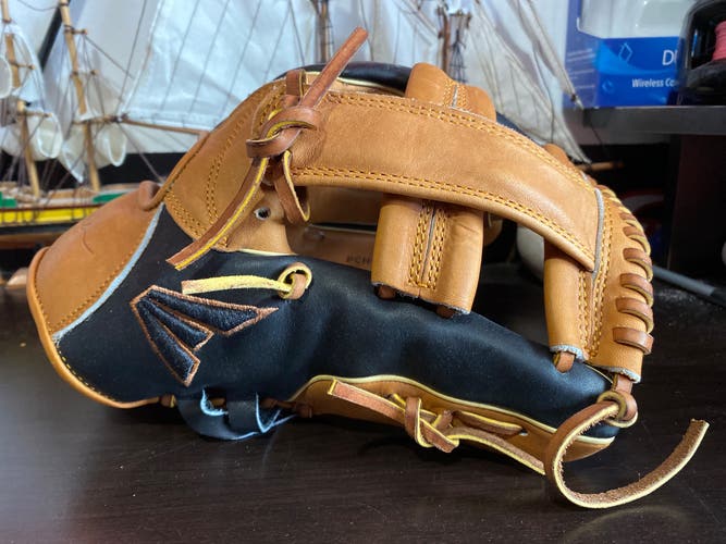 Right Hand Throw 11.75" Pro Collection Baseball Glove