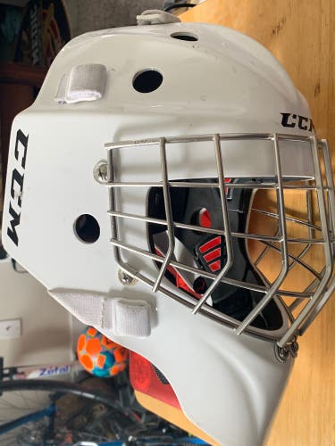 Used CCM GFL 1.9 Goalie Mask