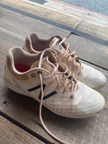 11.5 New Balance Baseball Cleats