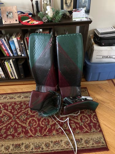 Used 33" Regular Bauer Vapor 2X Pro Goalie Full Set Pro Stock