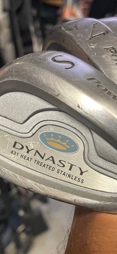 Golf clubs Powerbilt Dynasty 6 pc iron set