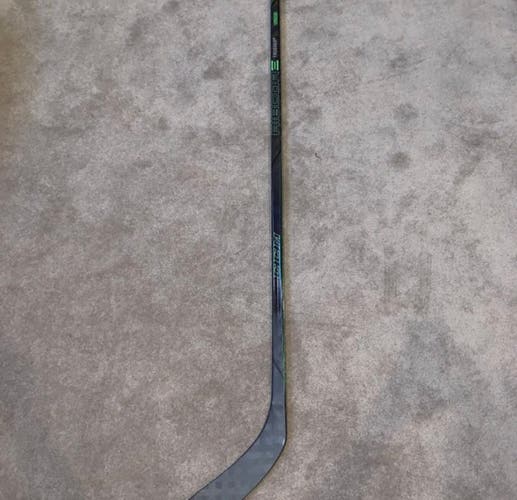 Senior Right Handed Trigger 5 Hockey Stick 85 Flex P88