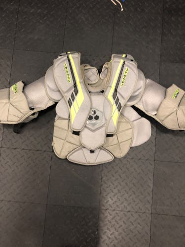 Used Small Vaughn Velocity VE8 Pro Goalie Chest Protector