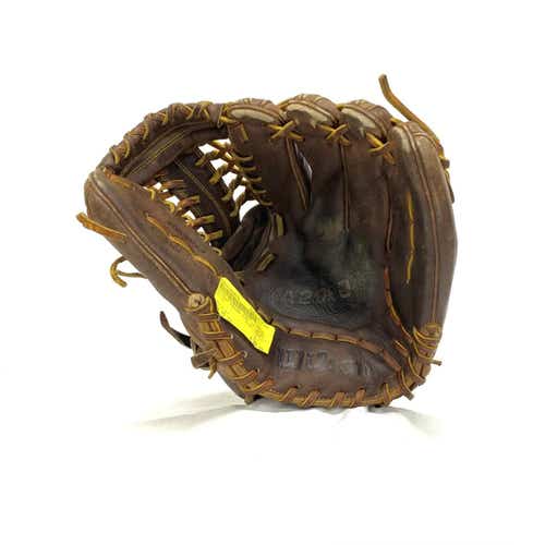 Used Wilson A2000 Cjw Fielders Glove Right Hand Throw 12"