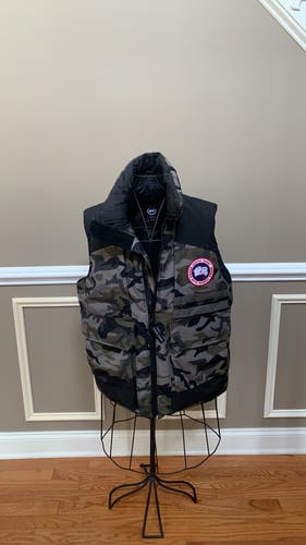 Canada Goose Vest - Mens Large
