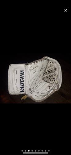 Used Vaughn Regular Velocity V5 7800 glove