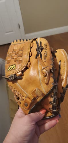 Used Mizuno Left Hand Throw Infield Baseball Glove 10.5"