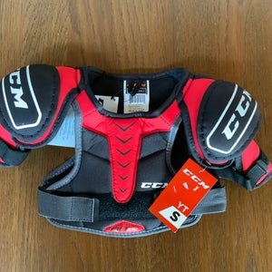 New Youth Small CCM QuickLite 230 Shoulder Pads