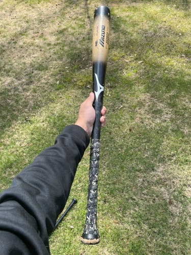 Used Mizuno (-3) 28 oz 31" Bamboo Bat