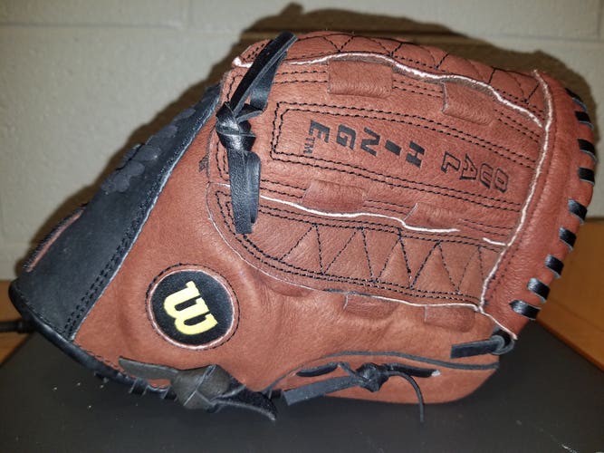 Used Wilson Custom Fit 10.5” Genuine Leather Youth Baseball T-Ball Glove A2479 Pro