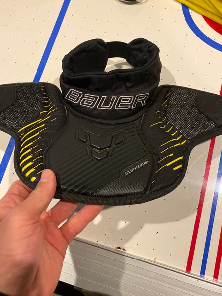 Bauer Goalie Neck Guard