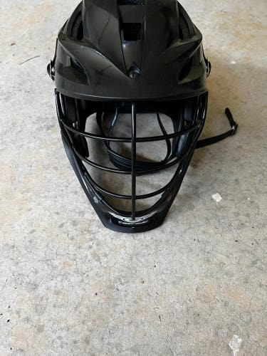 Player's Cascade S Helmet