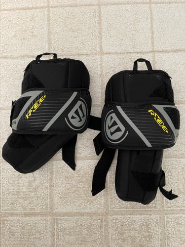 EUC WARRIOR RITUAL X3 E+ GOALIE KNEE PADS - INTERMEDIATE