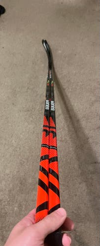Senior New Right Handed Bauer Vapor FlyLite Hockey Stick P14