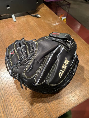 Right Hand Throw 33.5" CM3000SBT Baseball Glove