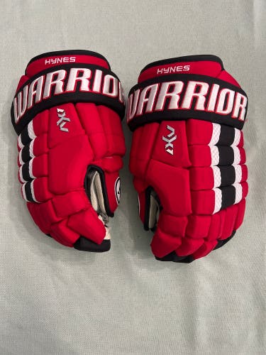 Warrior 14" Pro Stock AX1 Pro Gloves