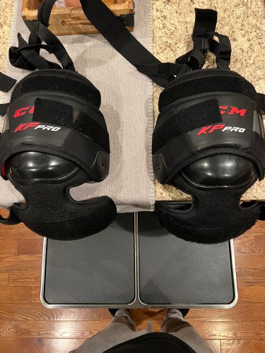 CCM KP PRO KNEE PROTECTOR