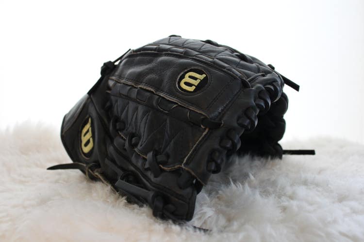 Wilson A2000 XLC 12” Dual Hinge RHT Baseball Glove