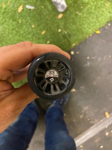 2022 DeMarini Zoa 33/28 (-5)