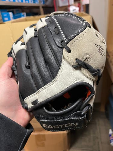 Right Hand Throw 10.5" Z-Flex Baseball Glove