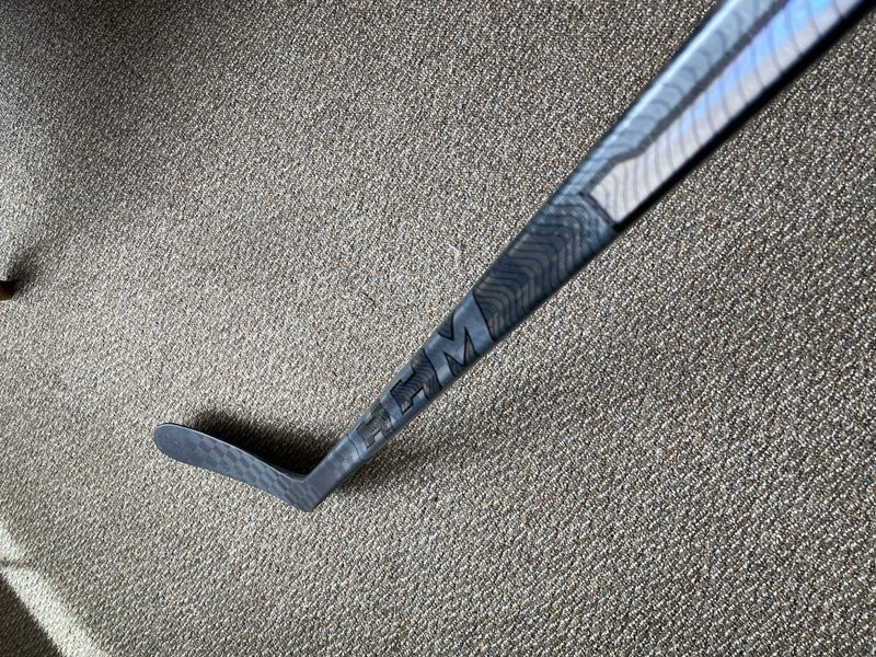 5 Senior Right Handed P28 Pro Stock Trigger 6 Pro Hockey Stick With Grip And Tall Blade