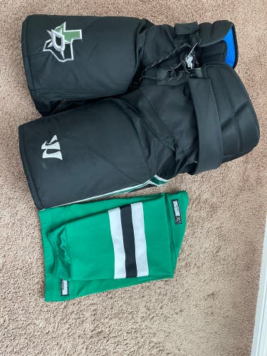 Dallas Stars Warrior Covert Pants L+2 W/ Socks