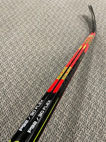 Bauer 2-PACK Vapor 30 flex P92 curve right hand sticks
