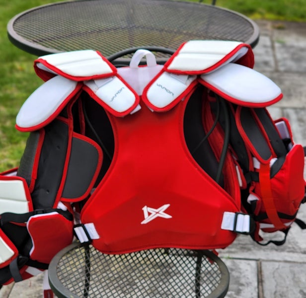 Used XL Bauer Vapor 1X Goalie Chest Protector