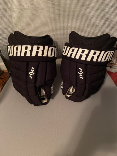 Warrior 14" Pro Stock Franchise Gloves