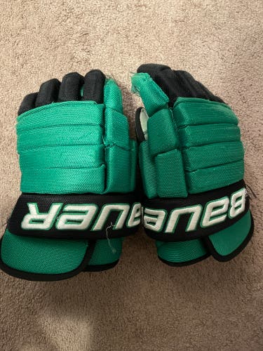 Bauer 14" Gloves