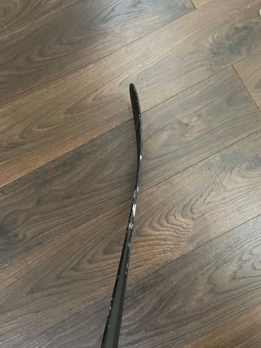 Senior Right Handed P92 Nexus 3N Pro Hockey Stick