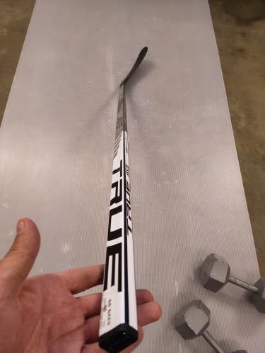 New True RH  AX9 Hockey Stick TC2
