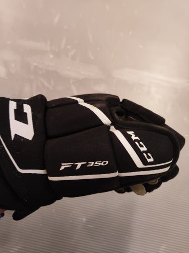 Used CCM JetSpeed FT350 Gloves 14"