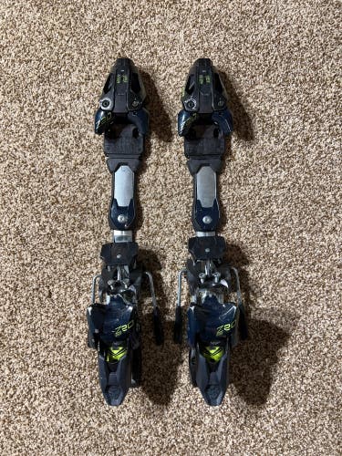 Used Racing Max Din 20 Fischer RS Z20 Ski Bindings