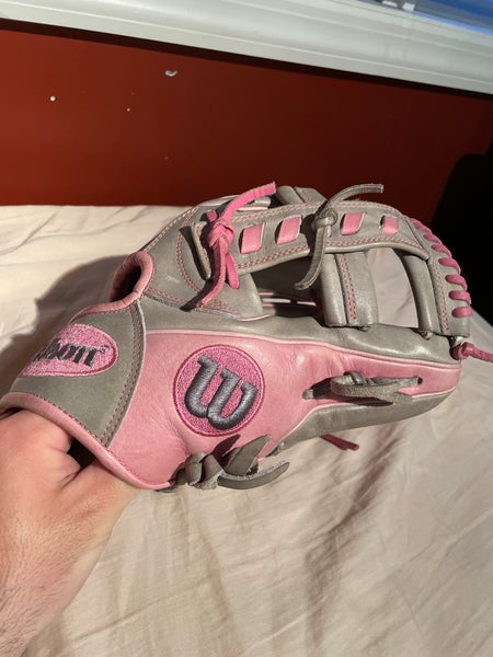 Used Infield 11.5" A2000 1716 Baseball Glove