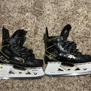Used CCM Extra Wide Width  Size 8 AS3 Pro Hockey Skates