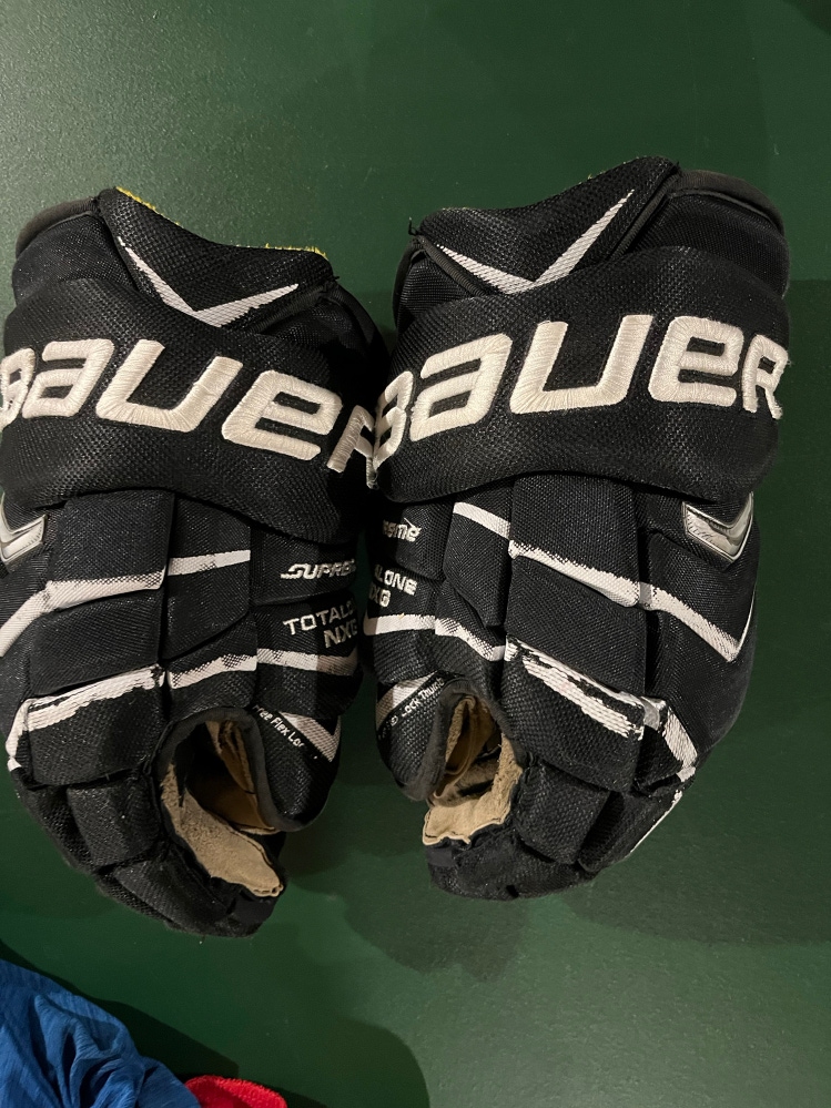 Bauer 15"  Supreme TotalOne NXG Gloves