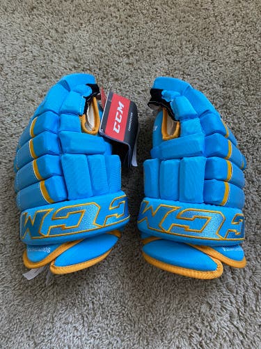 CCM Tacks 4 Roll Pro Gloves 14” South Dakota