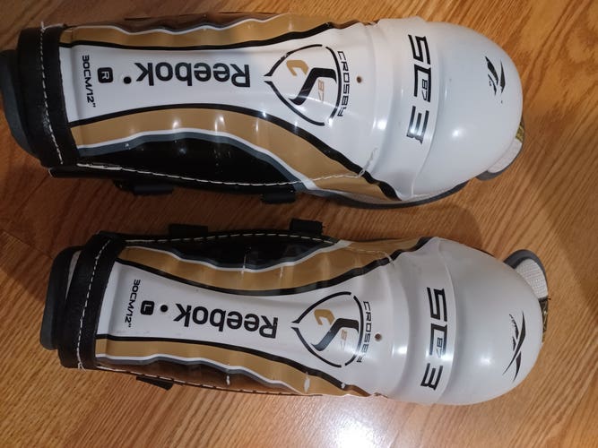 Used Reebok SC3 Shin Pads