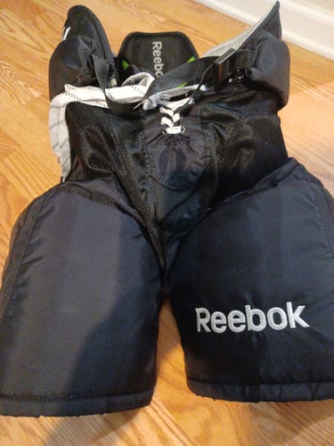 Senior Used Small Reebok 16K Hockey Pants