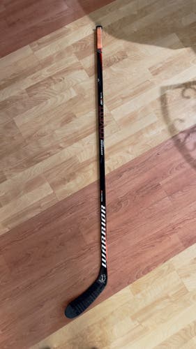 RH P28 Warrior Covert QRE 100 Flex Pro Stock Hockey Stick