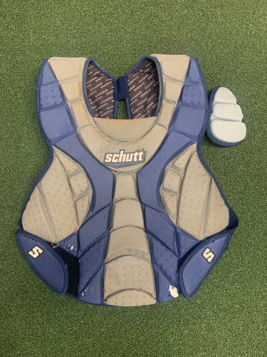Used Schutt Catchers Chest Protector (2673)