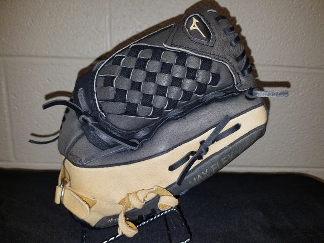 Used Mizuno Prospect Series GPP1076 Youth Baseball Mitt