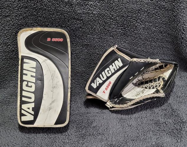 Used Vaughn Regular Senior T/B 5500 Glove Set