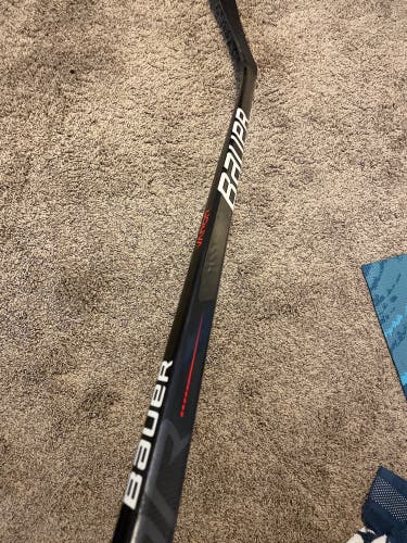 Senior Left Hand P28 Pro Stock Vapor Hyperlite Hockey Stick
