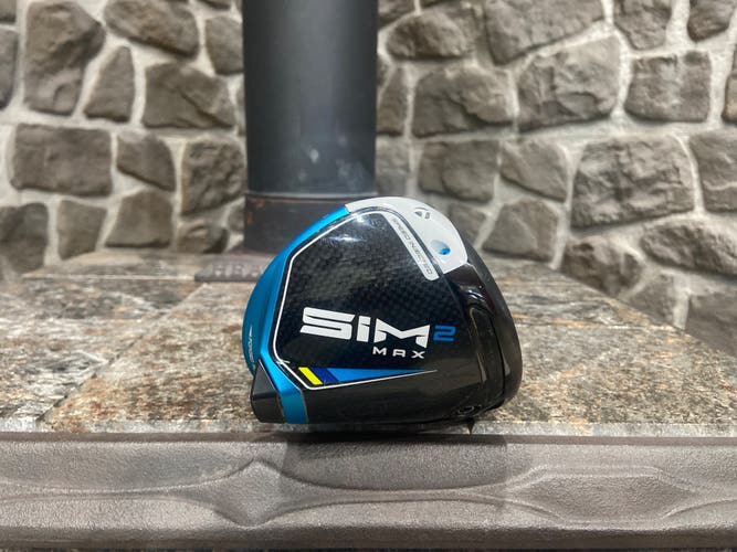 Men's Right Handed Stiff Flex 9* SIM2 MAX Fairway Wood