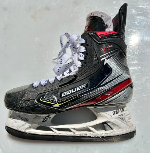 Used Bauer Regular Width Size 8.5 Vapor 2X Pro Hockey Skates