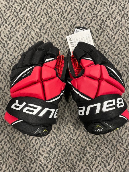 Bauer Vapor X2.9 11” black/red gloves